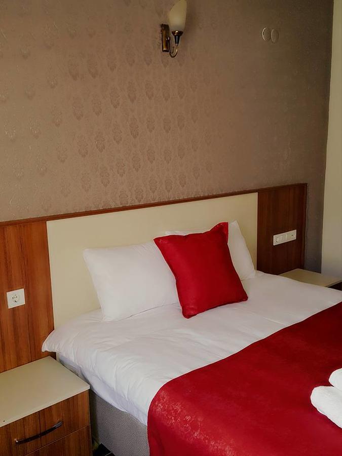 Deniz Hotel Yenifoca Exterior foto