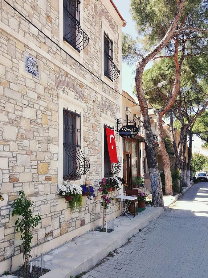 Deniz Hotel Yenifoca Exterior foto